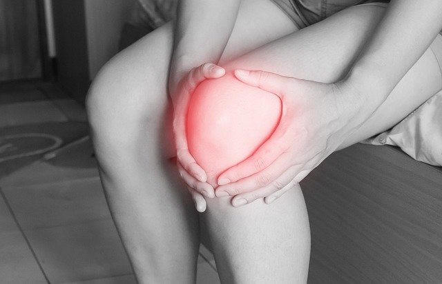 image showing pain in the knee