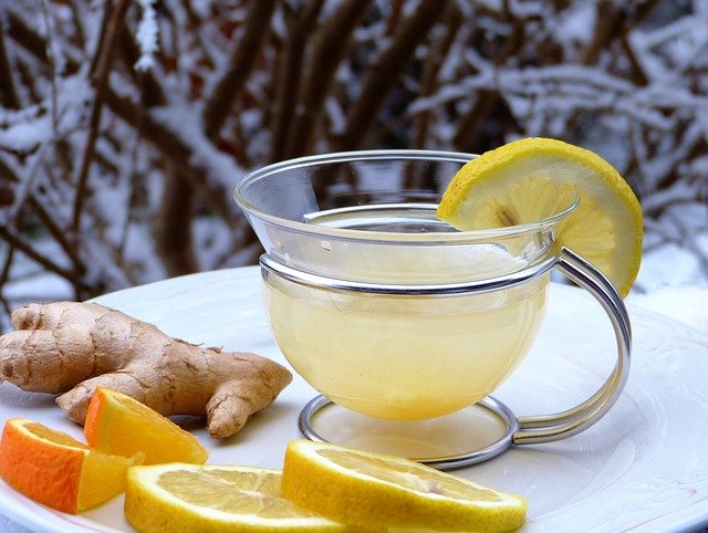 image showing ginger with lemon for heartburn relief
