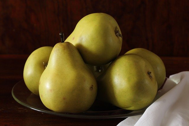 pear fruit 7 Best High Fiber Fruits For Type 2 Diabetes
