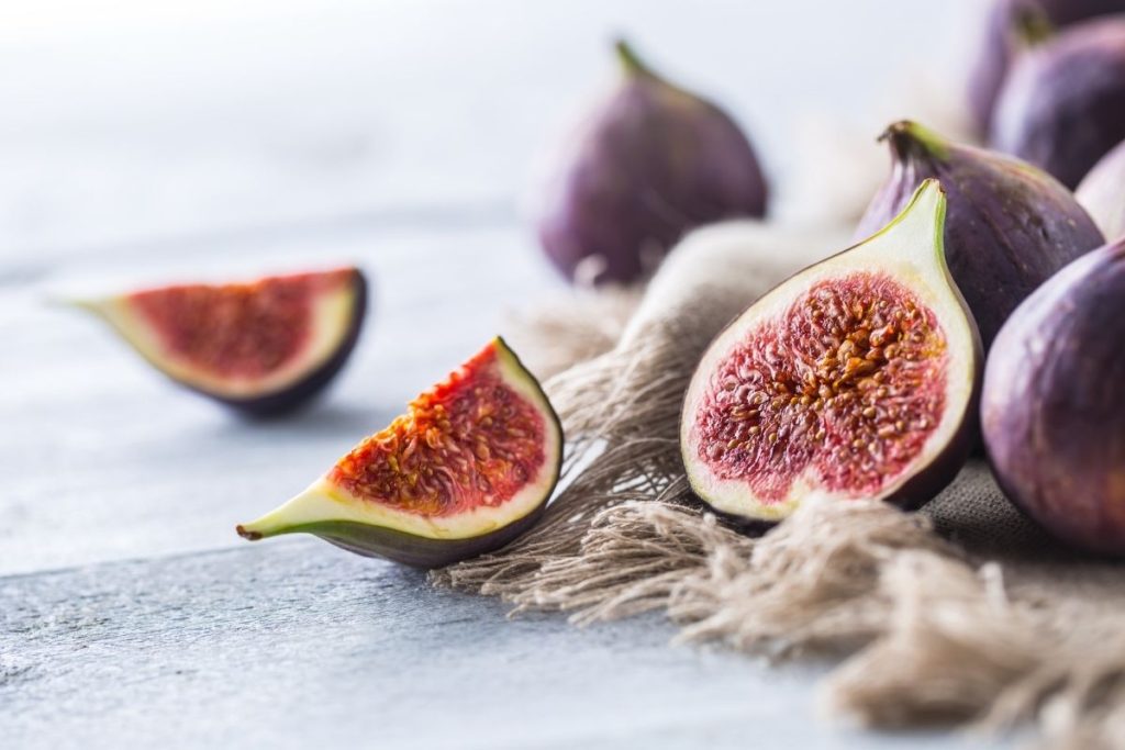 image showing fresh figs