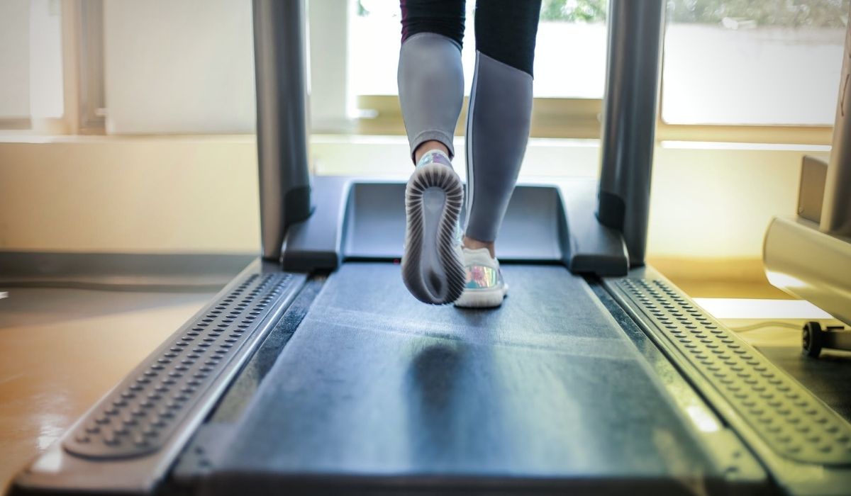 treadmill aerobic exercise
