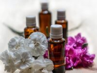 Best Fragrant Duo: Lavender and Frankincense Essential Oils in Aromatherapy